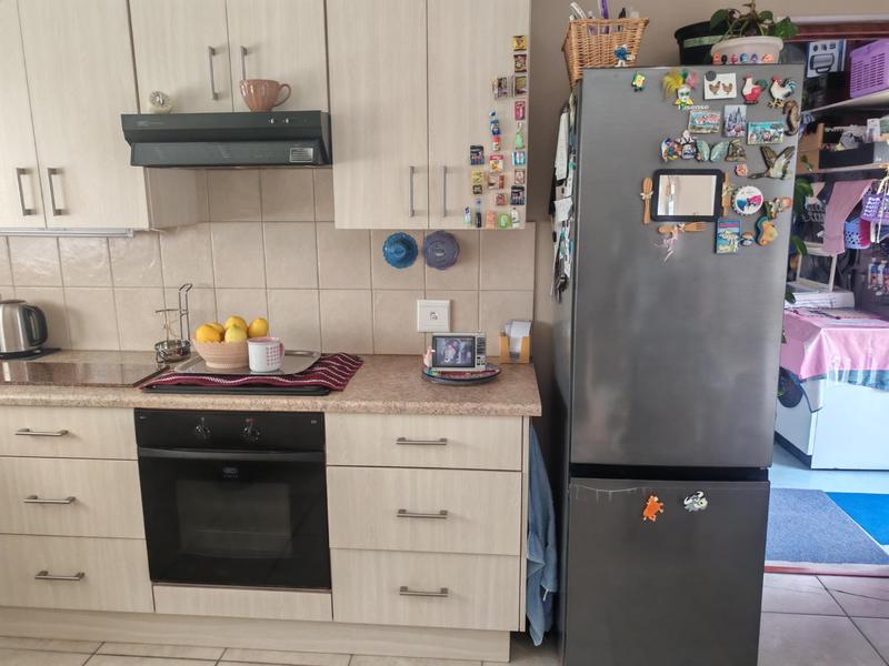2 Bedroom Property for Sale in Sandbaai Western Cape